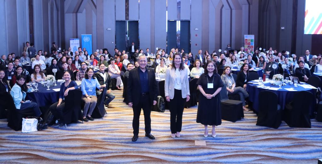 UNRC Gustavo Gonzalez,  Ambassador of the Netherlands Marielle Geraedts and  Human Rights and People’s Empowerment Center Karen Gomez Dumpit with participants of UNCSO Forum