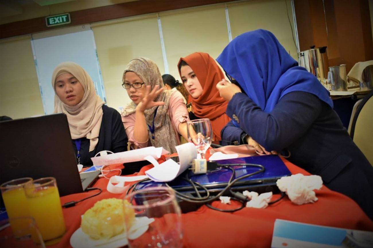 Maranao youth learning citizen journalism