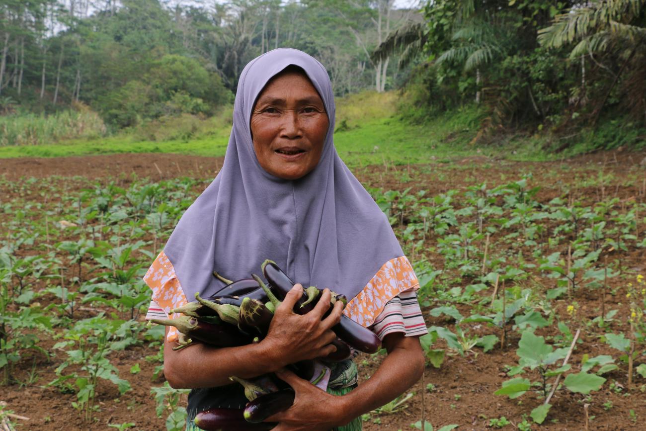 Mairah, a beneficiary to WFP’s cash-based assistance programme in Marawi