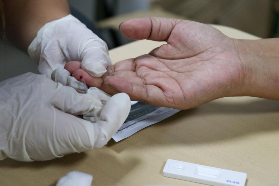 Filipinos Can Choose How To Get Tested For Hiv United Nations In