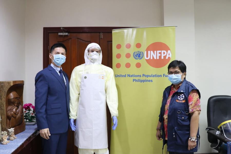 UNFPA representative Iori Kato donates PPE to DoH