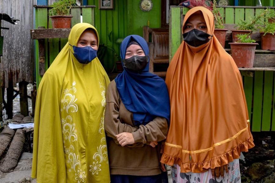 Tausug mothers Marsa, Aina, and Marneng serve as social mobilizers who share information and encourage vaccination among other families in their community.